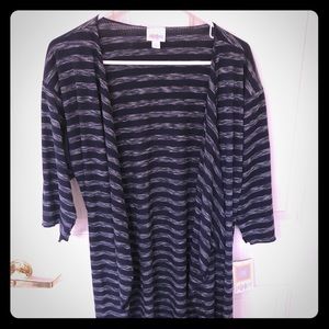 Lularoe S Shirley NWT, sweater material